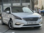 Hyundai Sonata-1