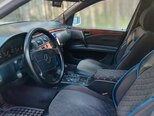 Mercedes E 220-12