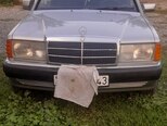 Mercedes 190-2