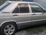 Mercedes 190-5