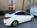Hyundai Accent-9