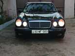 Mercedes E 280-1
