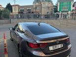Honda Insight-3