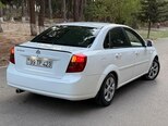 Daewoo Gentra-11