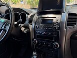 Kia Sorento-9