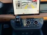 Land Rover Defender-14