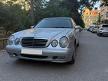 Mercedes E 220-1