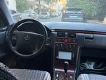 Mercedes E 220-9