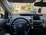 Toyota Prius-5