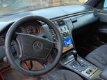 Mercedes E 240-7
