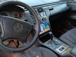 Mercedes E 240-8