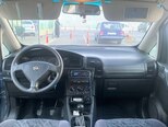 Opel Zafira-9