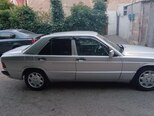 Mercedes 190-8