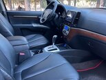 Hyundai Santa Fe-12