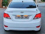 Hyundai Accent-4