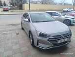 Hyundai Elantra-10