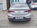 Hyundai Elantra-5