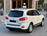 Hyundai Santa Fe-12