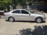 Mercedes E 240-4