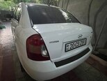 Hyundai Accent-7