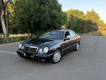 Mercedes E 240-1