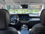 Hongqi HS5-10
