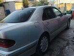 Mercedes E 220-4