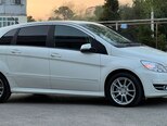 Mercedes B 180-9