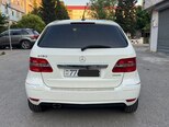 Mercedes B 180-4