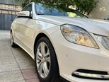 Mercedes E 200-11