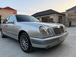 Mercedes E 240-10