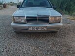 Mercedes 190-1