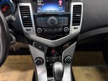 Chevrolet Cruze-13