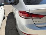 Hyundai Elantra-8