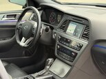 Hyundai Sonata-14