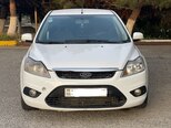 Ford Focus-13