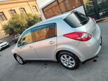 Nissan Tiida-4