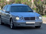 Mercedes E 240-3