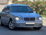 Mercedes E 240-4