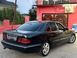 Mercedes E 200-7