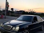 Mercedes E 200-3