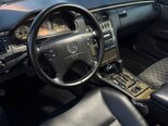 Mercedes E 240-3