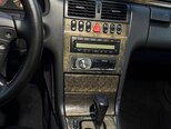 Mercedes E 240-4