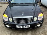 Mercedes E 220-1