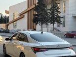 Hyundai Elantra-2