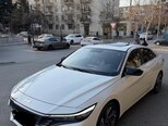 Hyundai Elantra-1