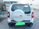 Chevrolet Niva-5