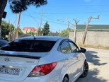 Hyundai Accent-7