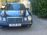 Mercedes E 280-1