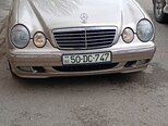 Mercedes E 240-1